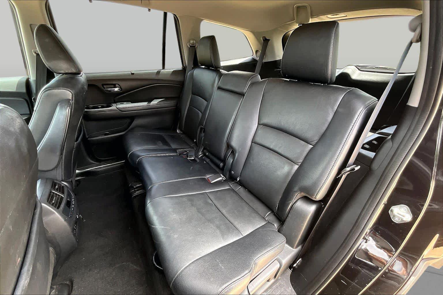 Used 2018 Honda Pilot Touring image 20