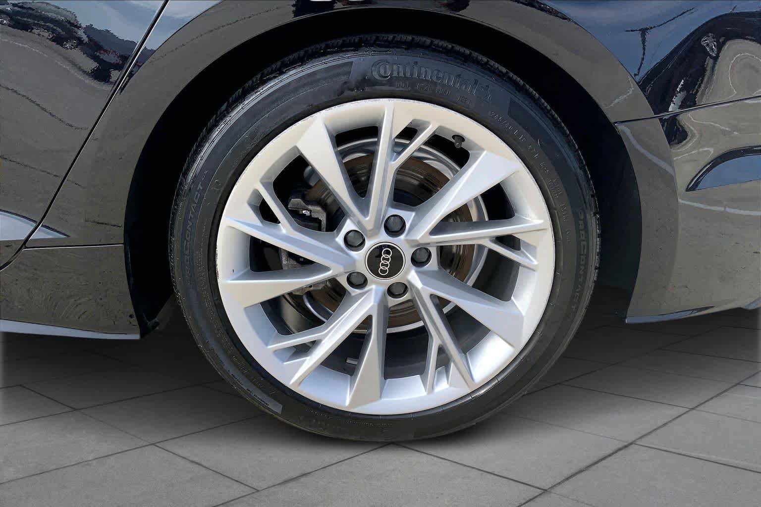Used 2022 Audi A5 2.0T Premium w/ Convenience Package image 11
