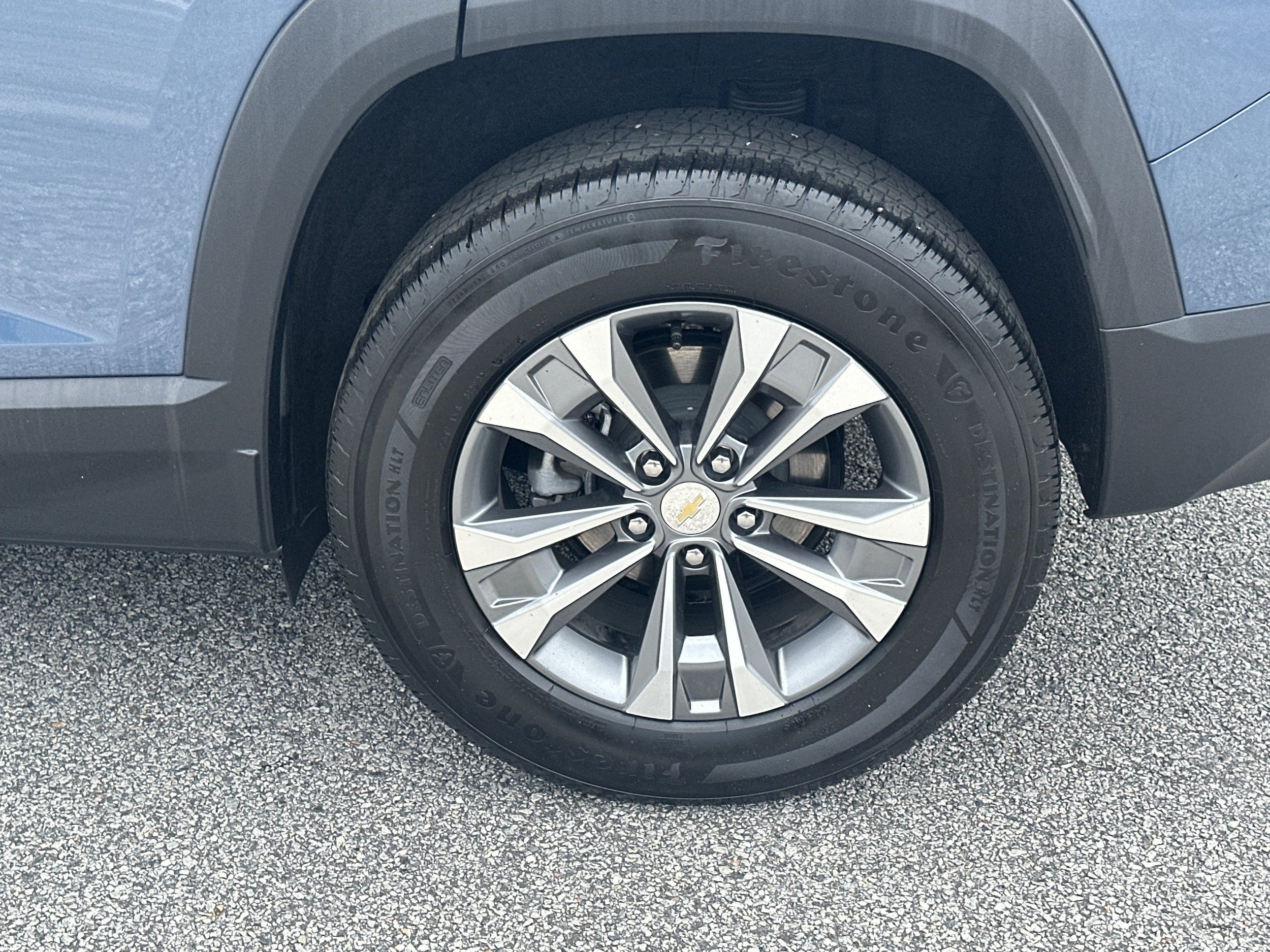 Used 2025 Chevrolet Equinox LT FWD image 19