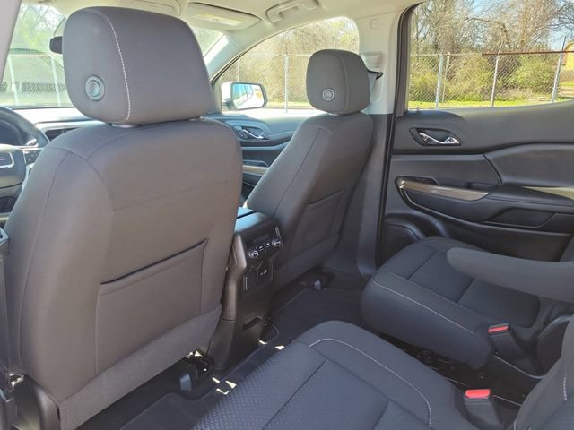 Used 2023 GMC Acadia SLE w/ Driver Convenience Package FWD image 10