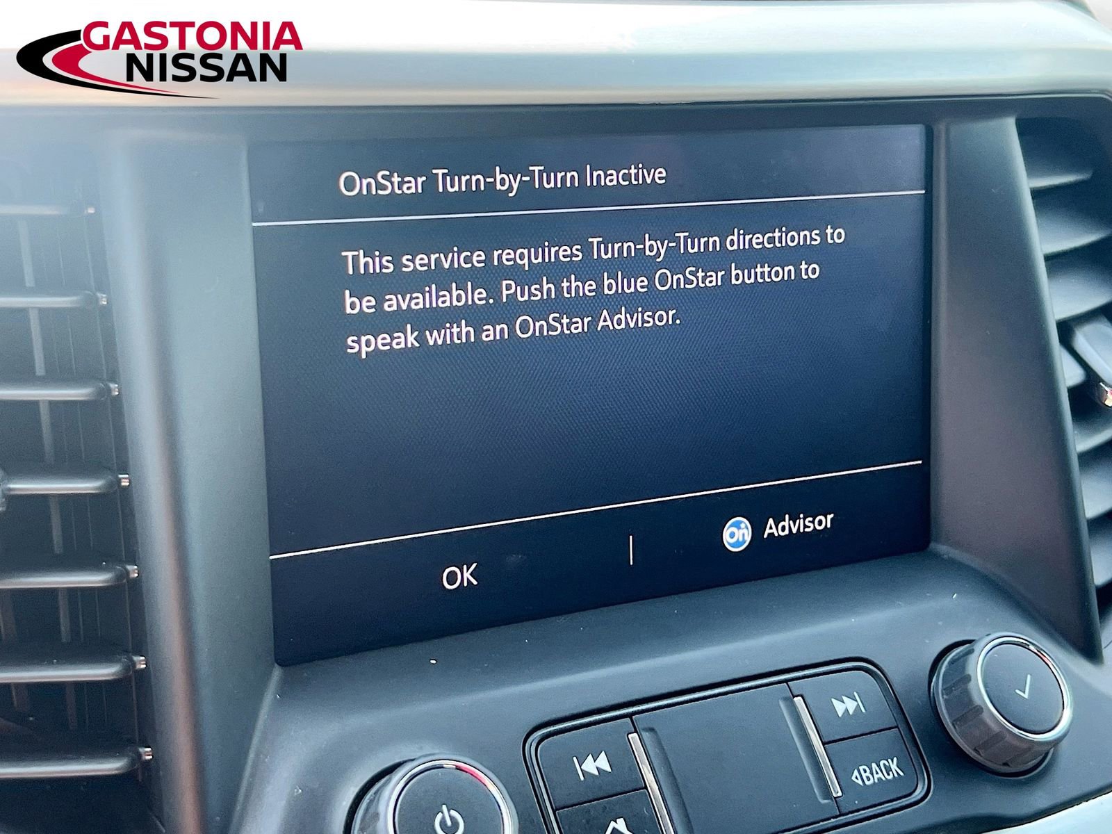 Used 2023 GMC Acadia SLE w/ Driver Convenience Package image 17