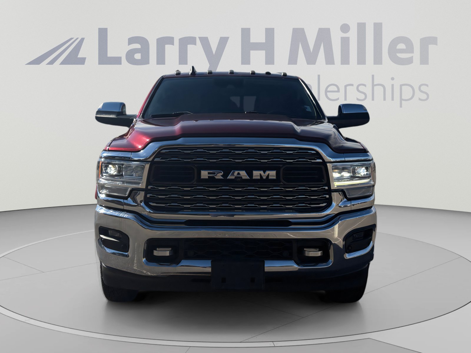 Used 2019 RAM 3500 Limited w/ Max Tow Package AWD/4WD image 9
