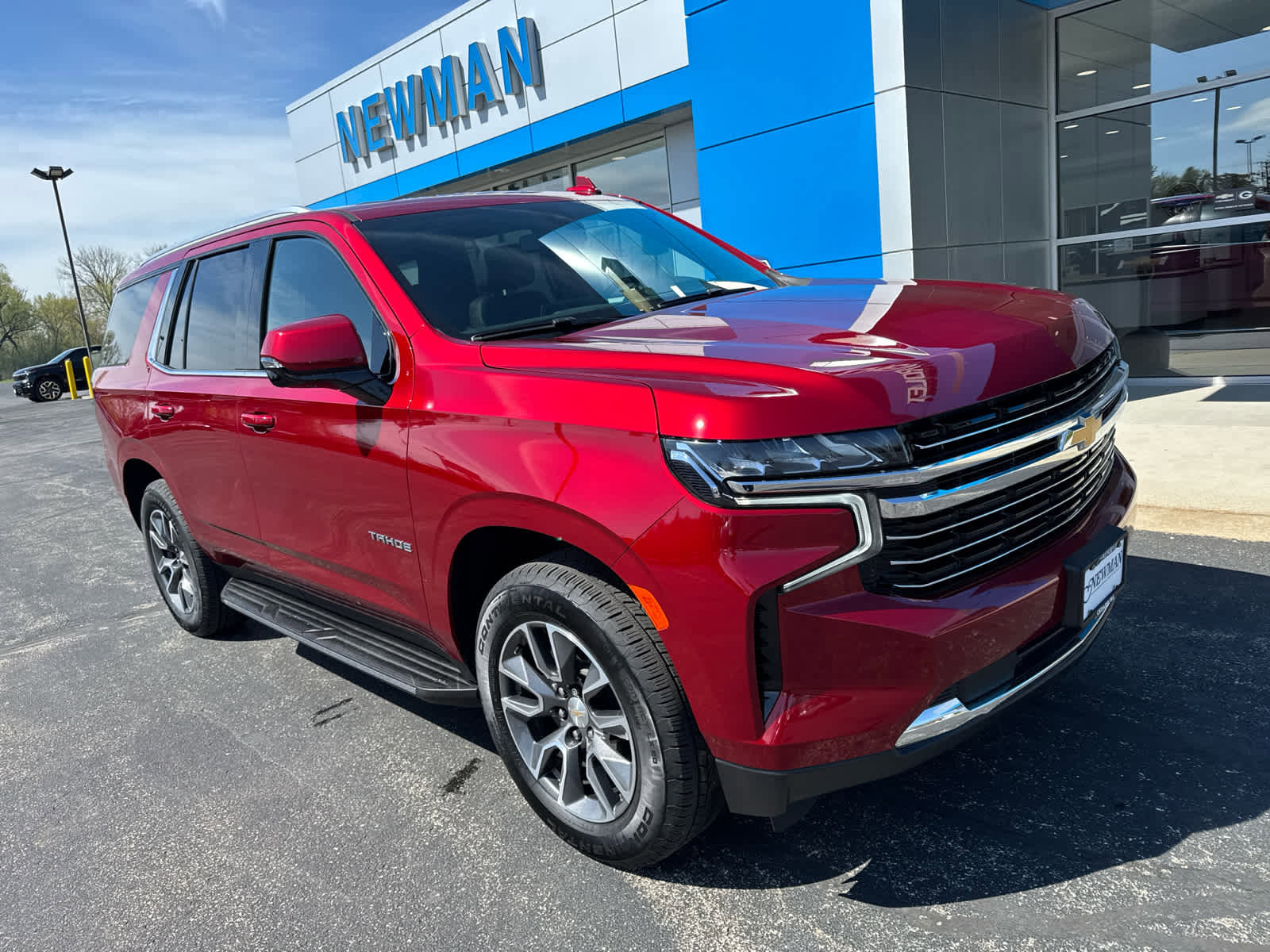 Used 2021 Chevrolet Tahoe LT w/ LT Signature Package AWD/4WD image 1