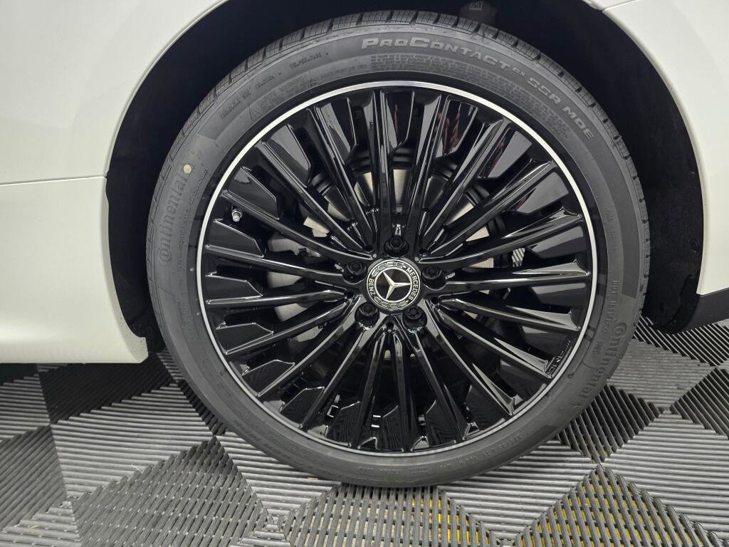 New 2026 Mercedes-Benz CLE 300 4MATIC Cabriolet image 19