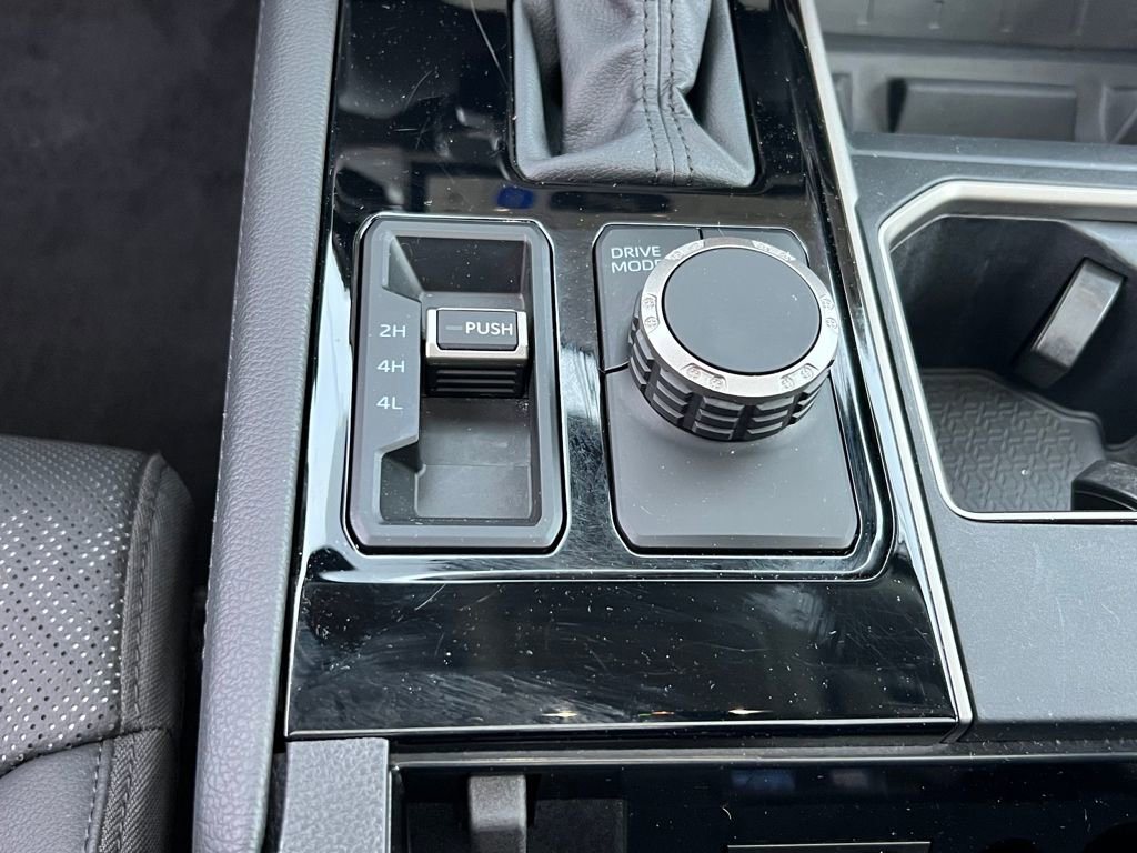 Used 2024 Toyota Tundra Limited image 29