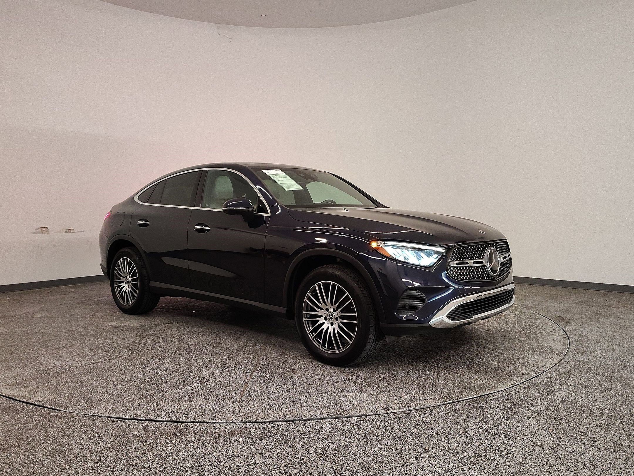 Used 2024 Mercedes-Benz GLC 300 4MATIC image 7