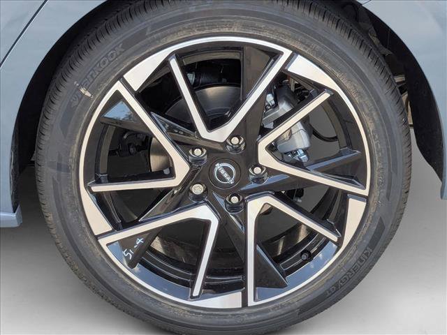 New 2025 Nissan Sentra SR image 9