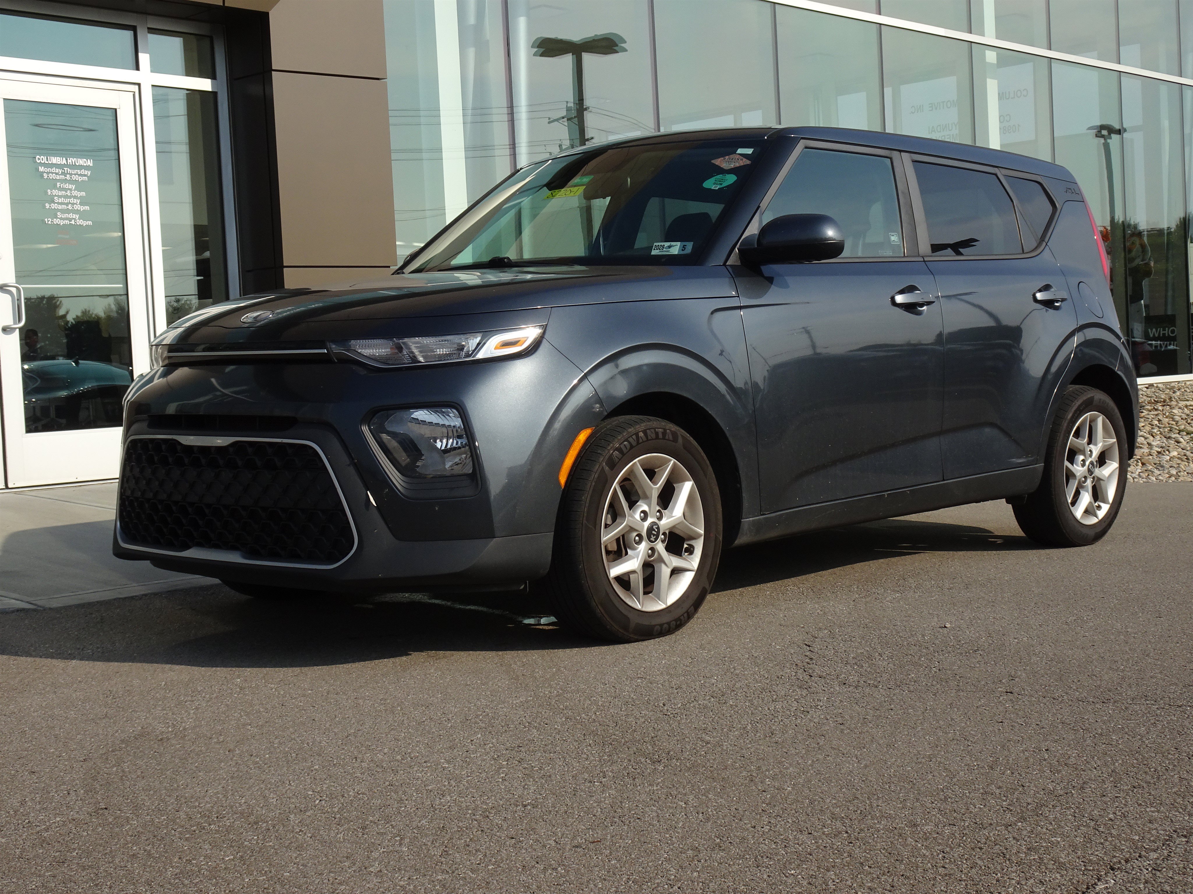 Used 2020 Kia Soul S FWD image 1