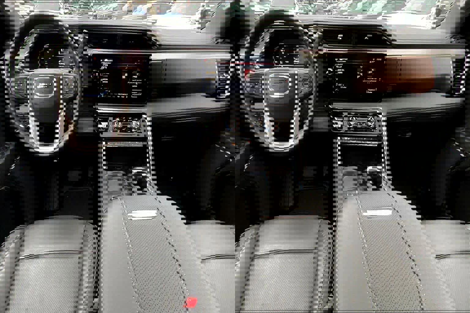 Used 2024 GMC Sierra 2500 Denali w/ Denali Reserve Package image 14