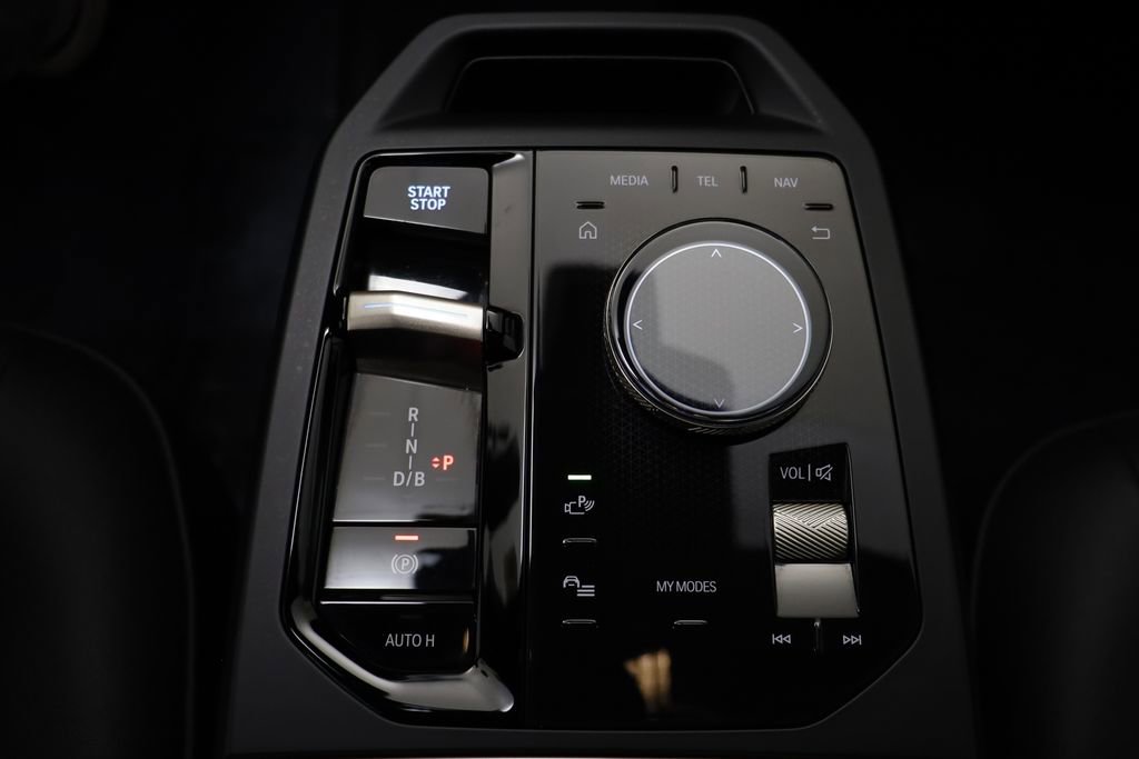 Certified 2024 BMW iX xDrive50 w/ Convenience Package image 12