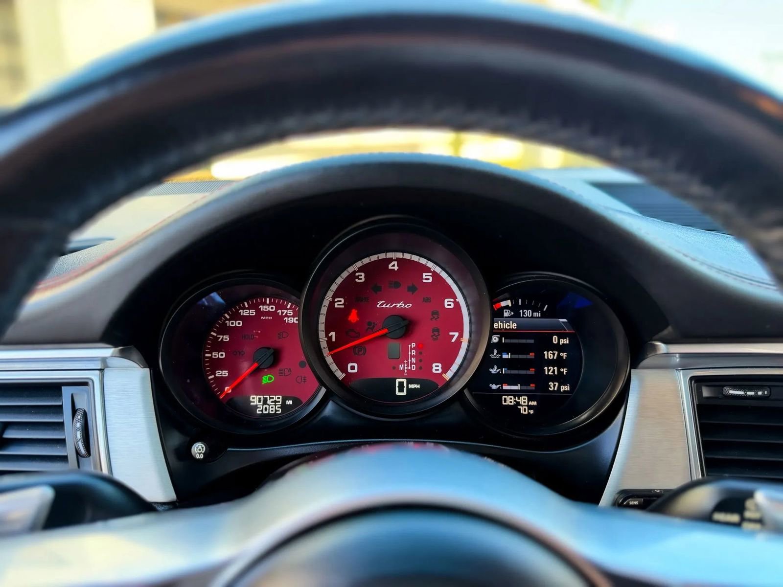 Used 2015 Porsche Macan Turbo image 14