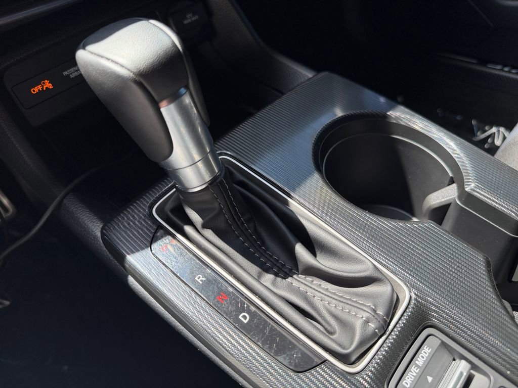 Used 2025 Honda Civic Sport image 26