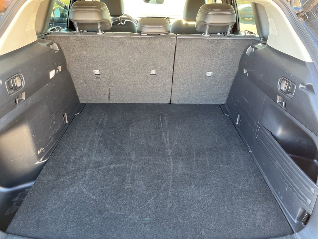 Used 2025 MAZDA CX-50 AWD 2.5 Hybrid w/ Premium Pkg image 18