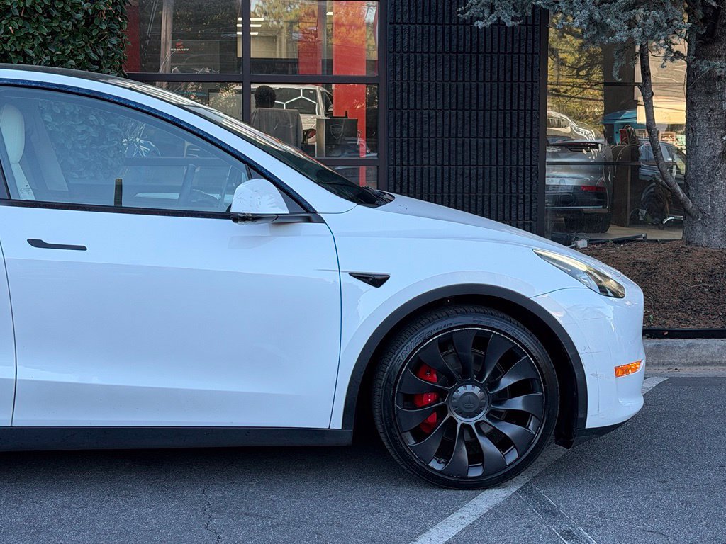 Used 2022 Tesla Model Y Performance AWD/4WD image 23