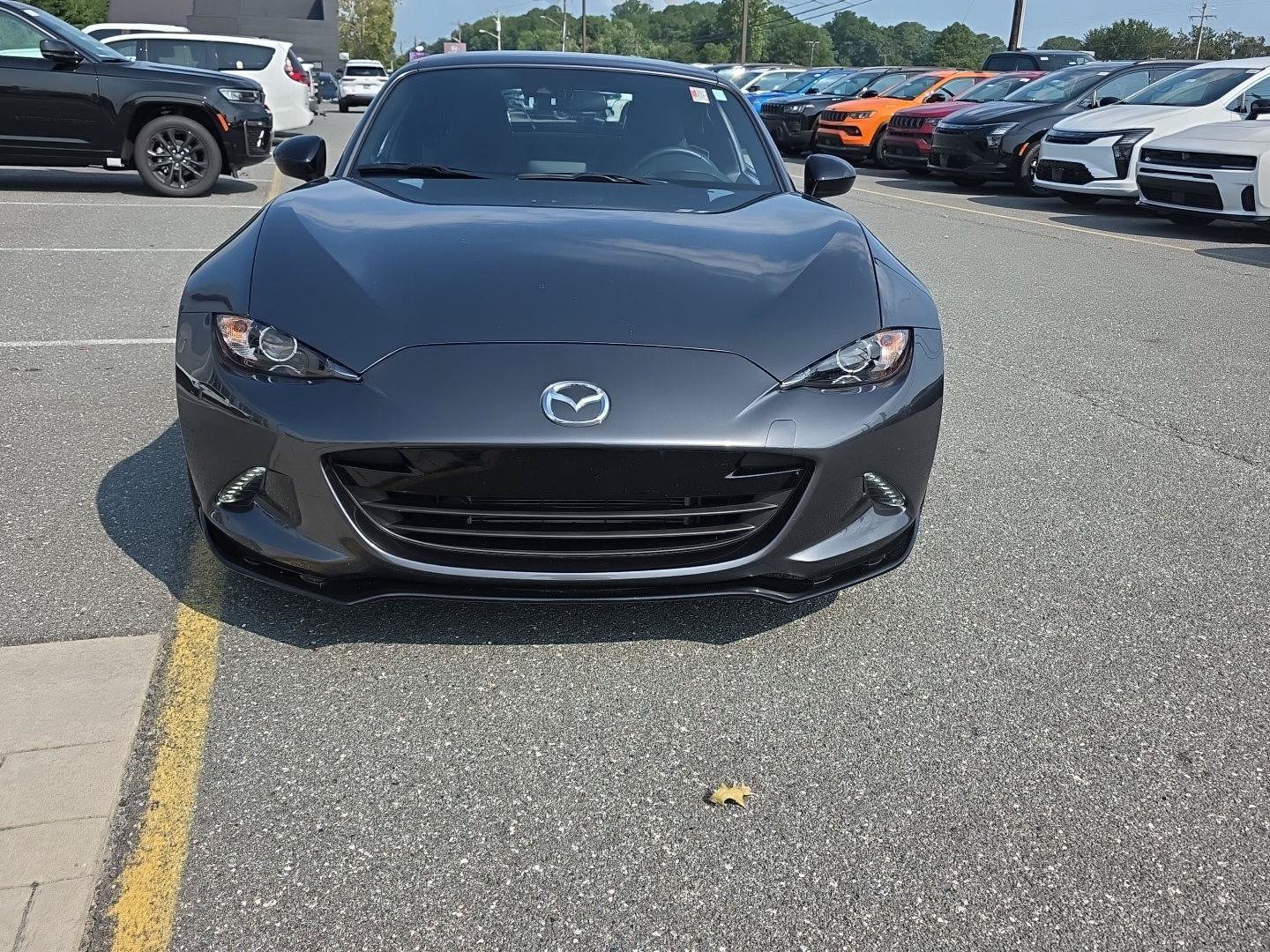 Used 2021 MAZDA MX-5 Miata RF Club RWD image 2