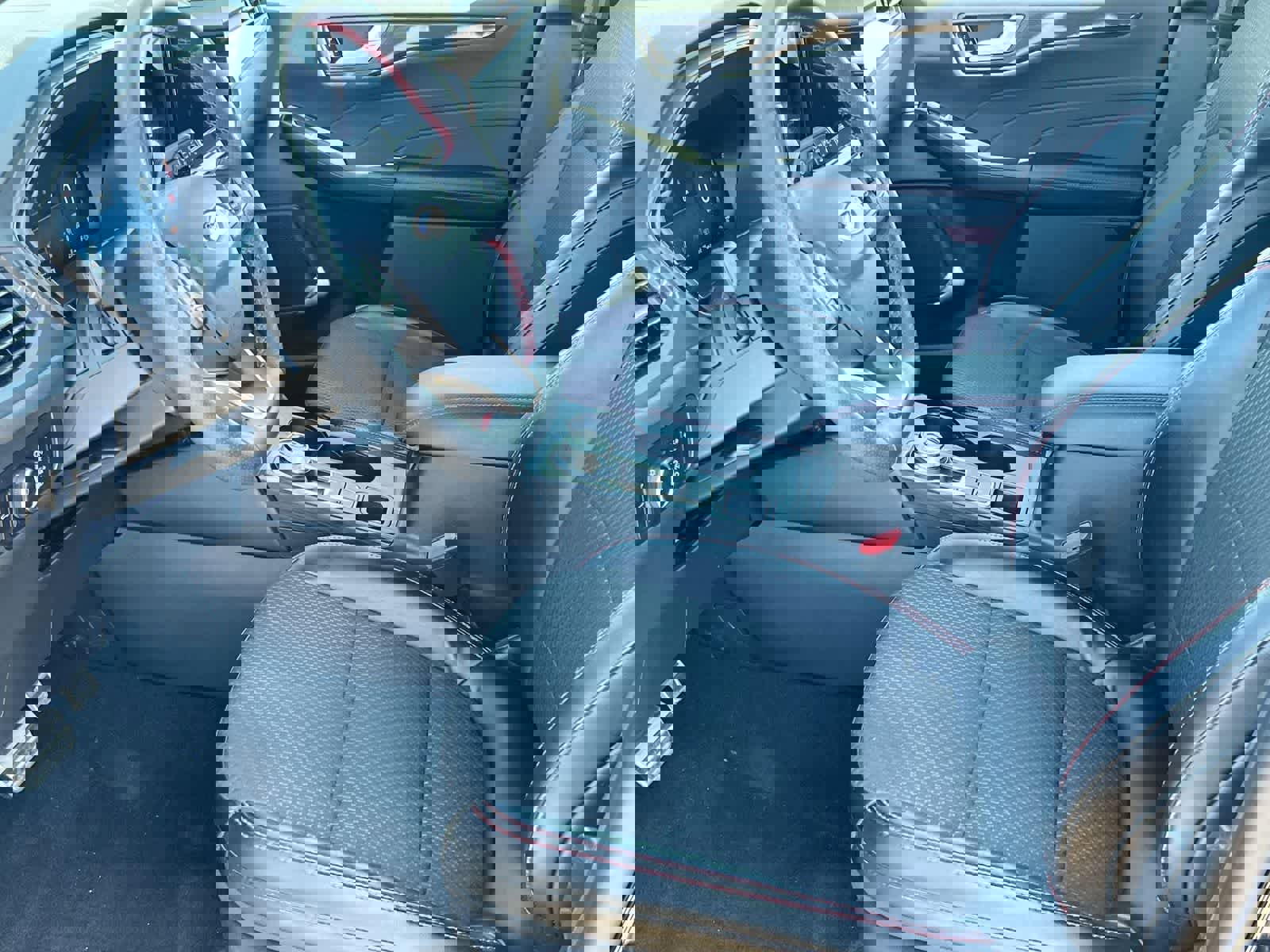 Used 2023 Ford Escape ST-Line Elite AWD/4WD image 10