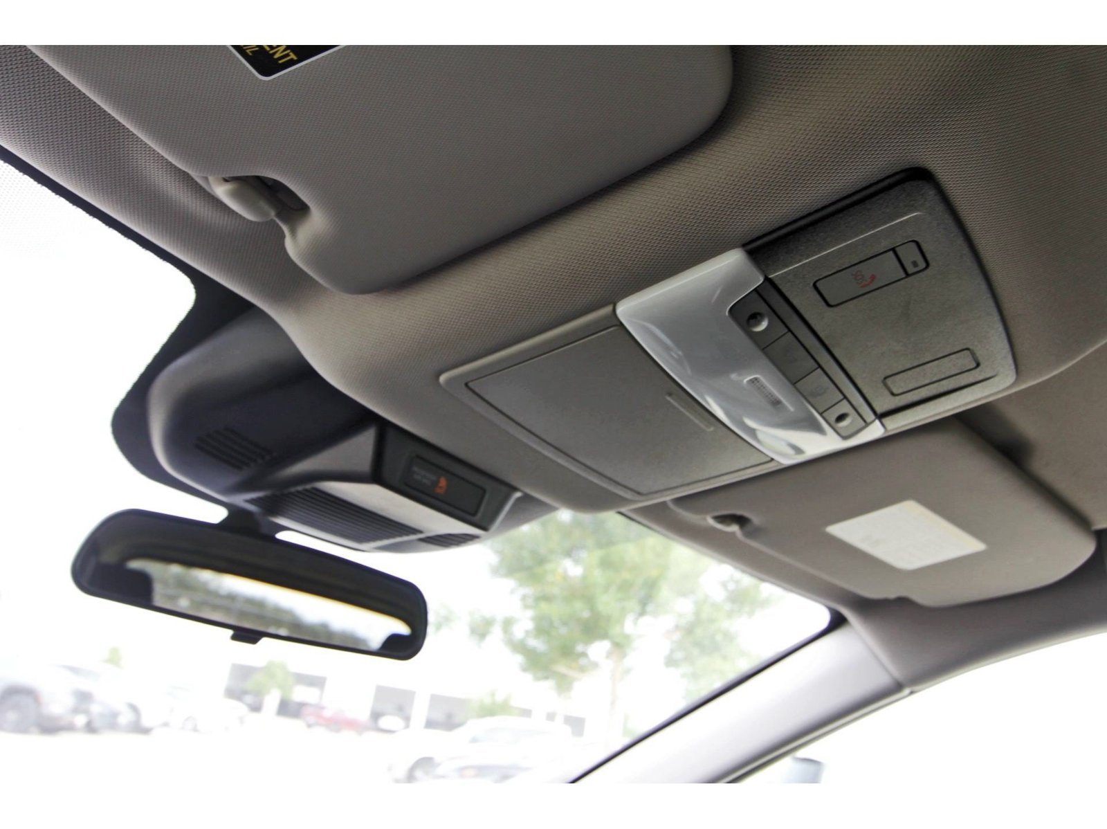 Used 2024 Nissan Rogue SV FWD image 24