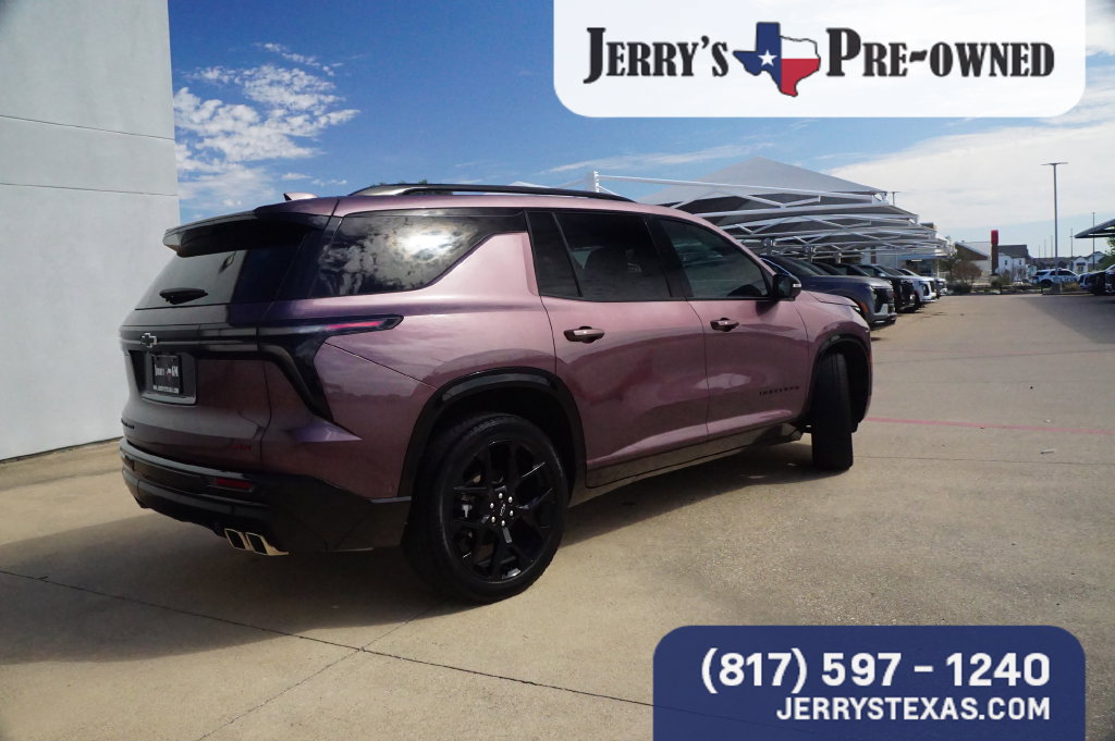 Used 2025 Chevrolet Traverse RS AWD/4WD image 5