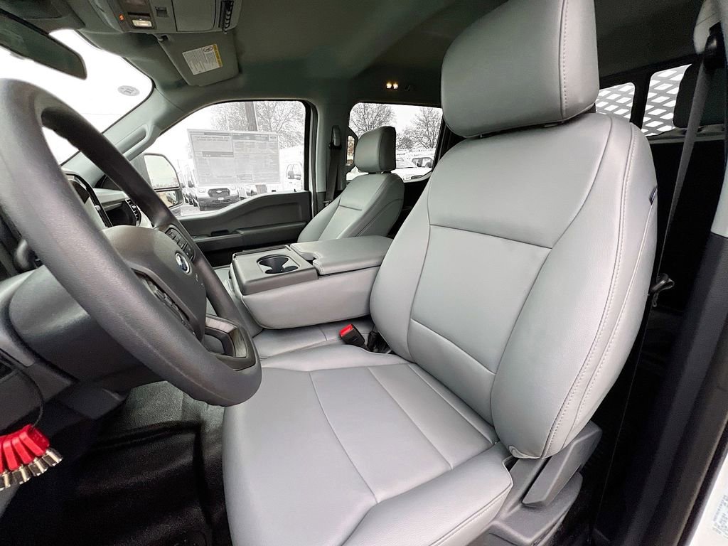New 2026 Ford F550 4x4 Crew Cab image 22