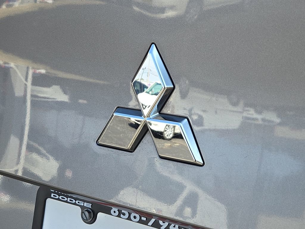 Used 2022 Mitsubishi Outlander SEL Black Edition image 31