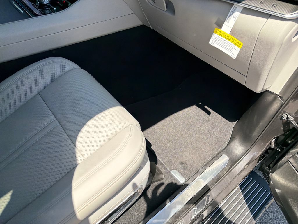 New 2026 Jeep Grand Wagoneer Summit w/ Premium Group III AWD/4WD image 39