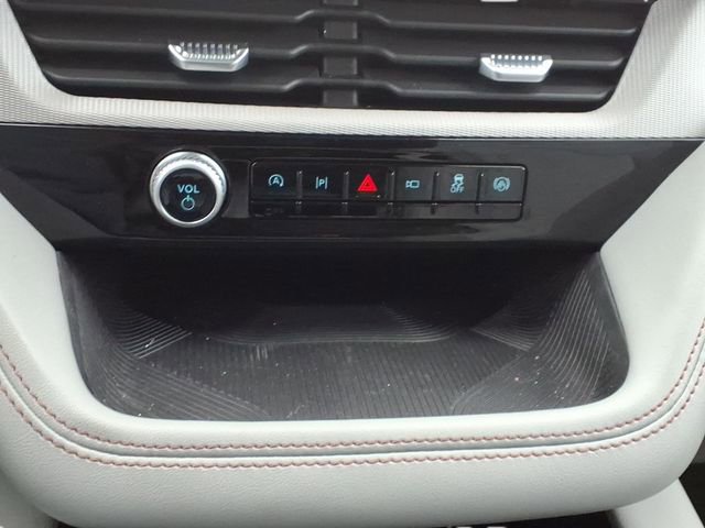 Used 2025 Ford Explorer Active w/ Active Comfort Package AWD/4WD image 24