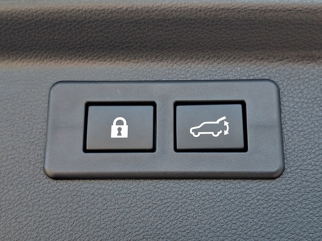 Used 2025 Subaru Forester Wilderness image 29