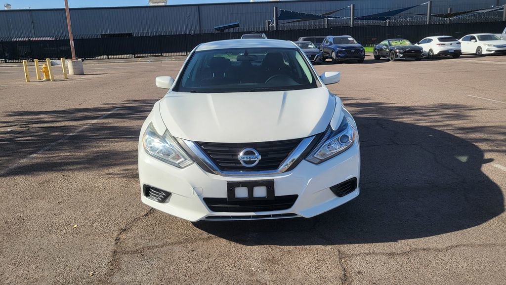 Used 2017 Nissan Altima 2.5 S w/ Power Driver Seat Package FWD image 3