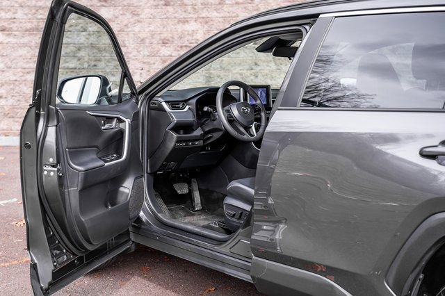 Certified 2025 Toyota RAV4 XLE Premium w/ Weather Package AWD/4WD image 26