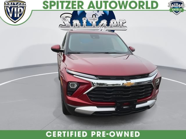 Used 2025 Chevrolet TrailBlazer LT w/ LT Cold Weather Package AWD/4WD image 3