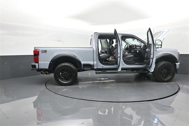 New 2026 Ford F250 Lariat w/ Black Appearance Package image 36