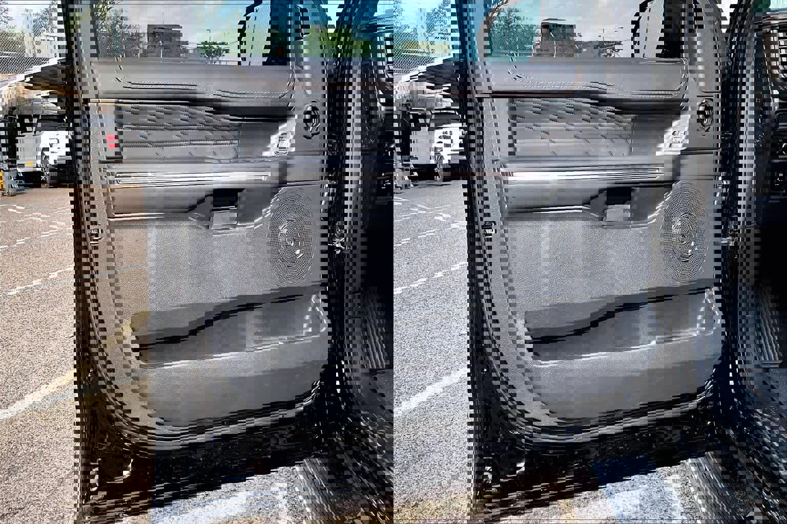 Used 2023 Ford Expedition Platinum image 22