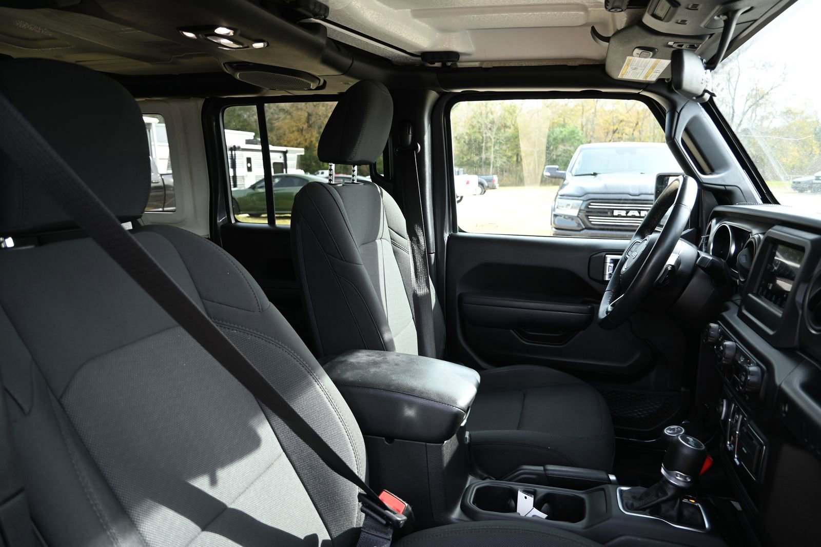 Used 2022 Jeep Wrangler Unlimited Sport image 28