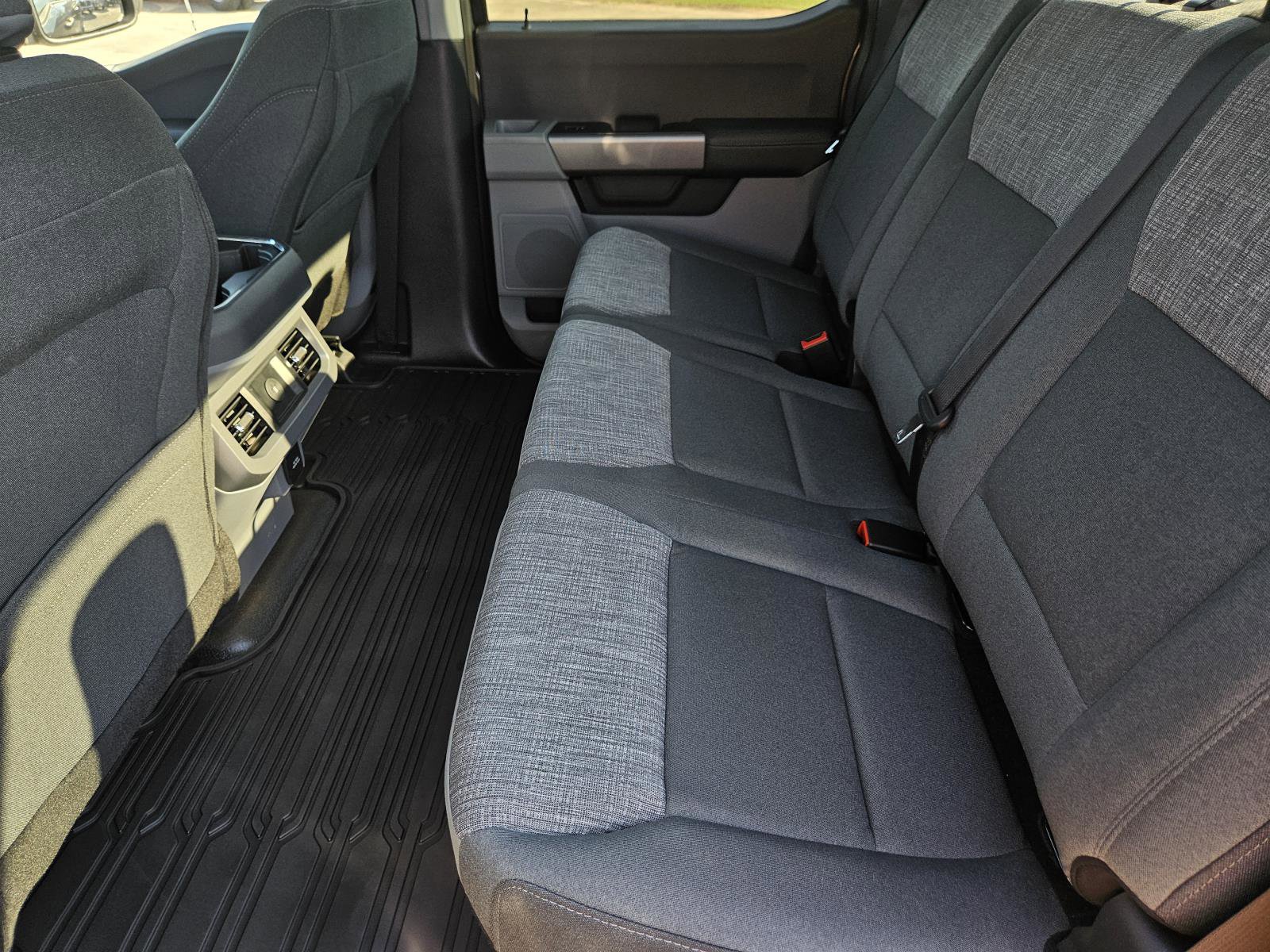 New 2026 Ford F350 XLT w/ FX4 Off-Road Package image 40