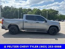 Used 2023 Chevrolet Silverado 1500 Custom image 9