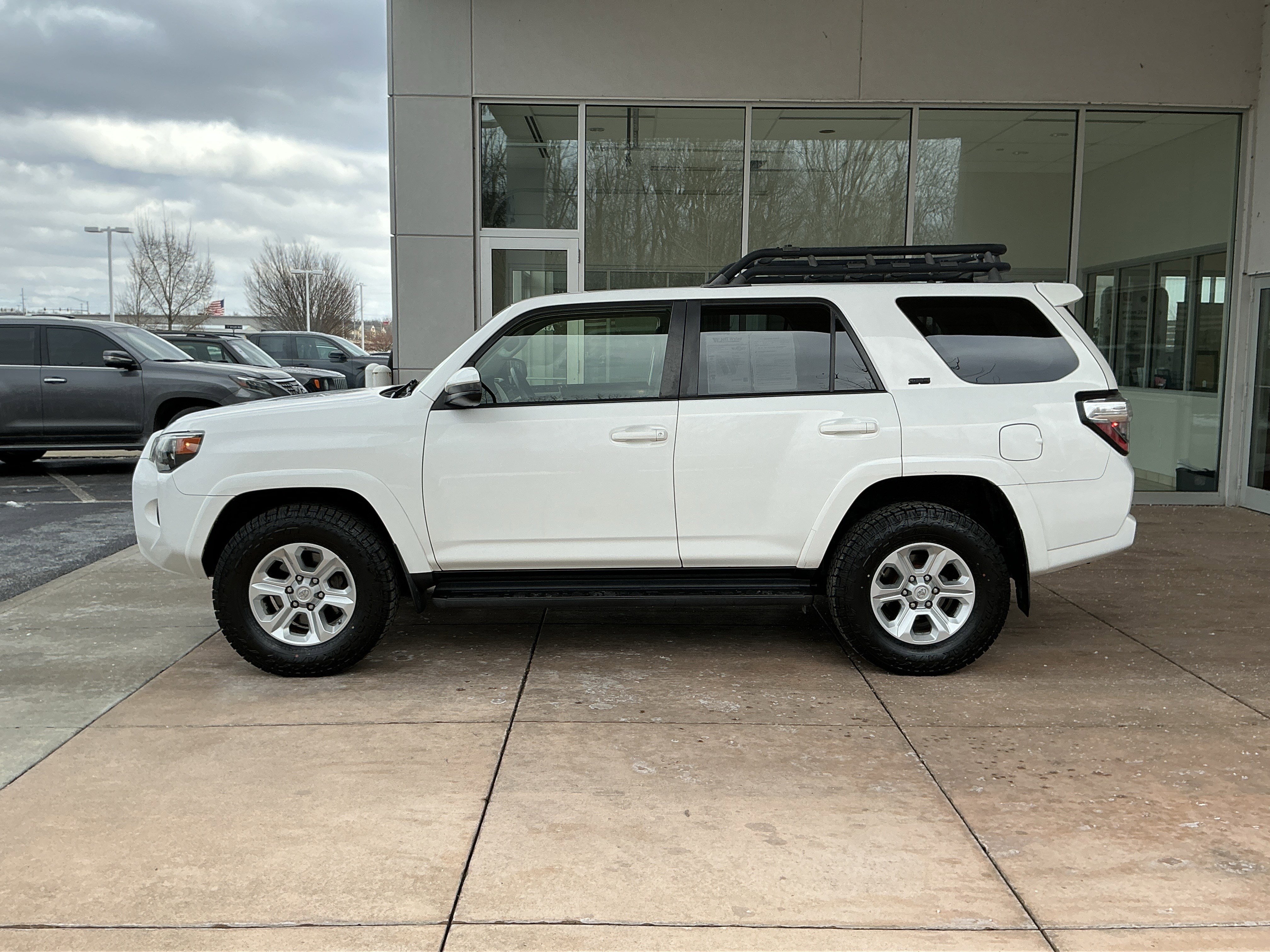 Used 2020 Toyota 4Runner SR5 image 19