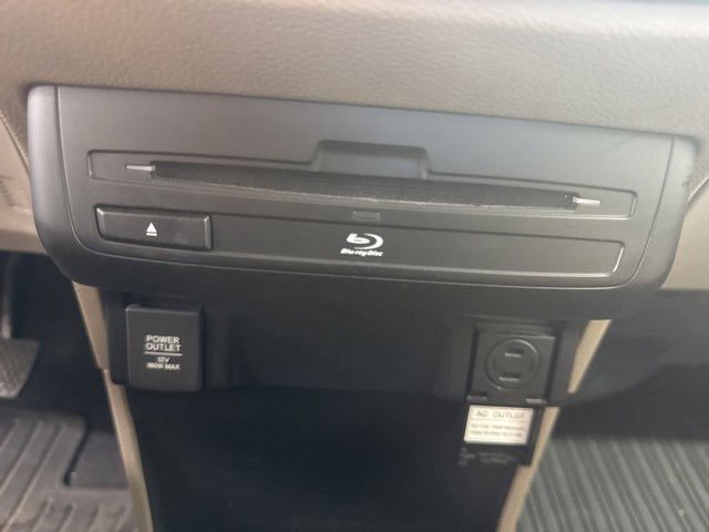 Used 2018 Honda Odyssey Elite image 16