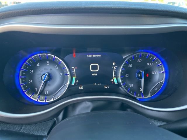 New 2026 Chrysler Pacifica Select image 18