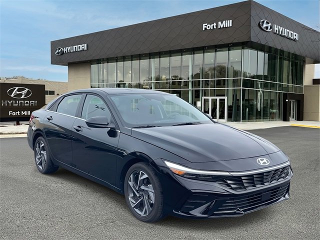 Certified 2025 Hyundai Elantra SEL image 1