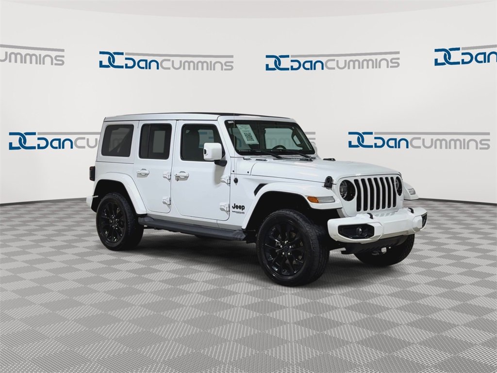 Used 2021 Jeep Wrangler Unlimited Sahara image 2