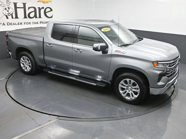 Used 2025 Chevrolet Silverado 1500 LTZ AWD/4WD image 47