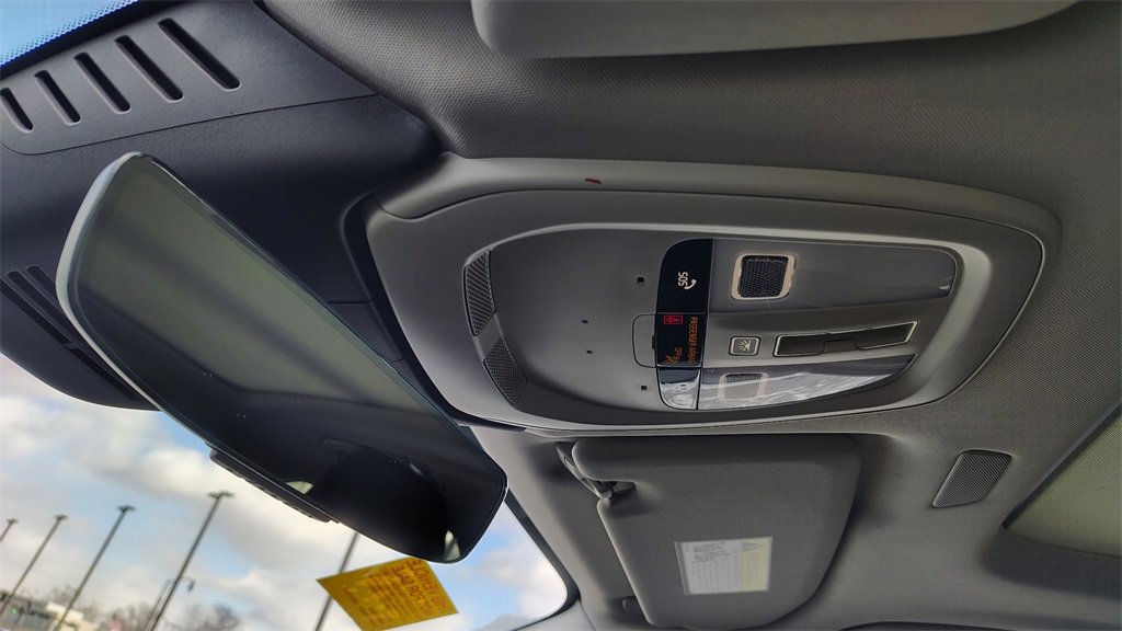 Certified 2023 Volvo XC60 B5 Plus w/ Climate Package image 23