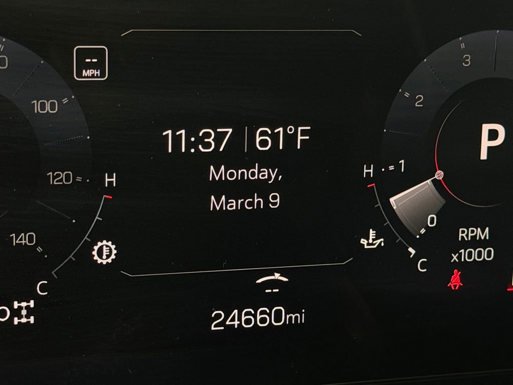 Used 2025 GMC Yukon Denali image 18