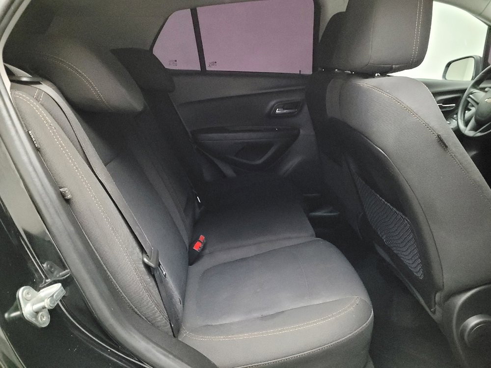 Used 2019 Chevrolet Trax LS image 19
