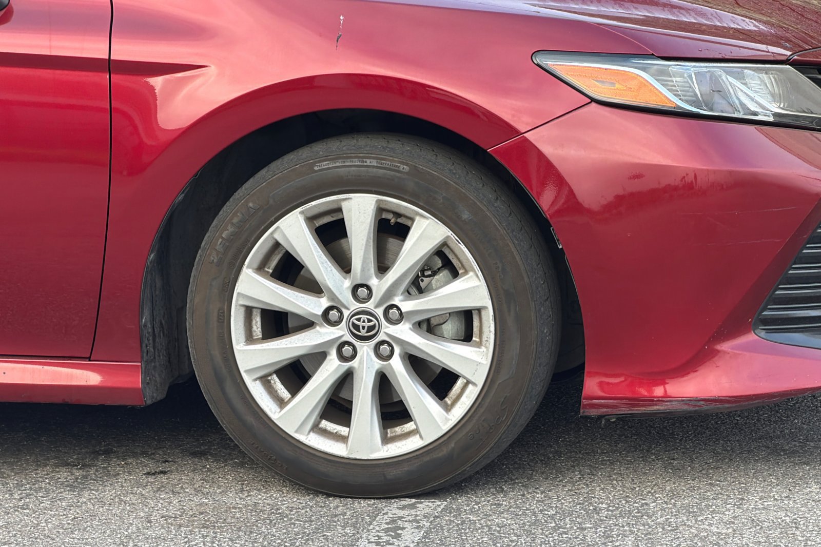 Used 2020 Toyota Camry LE w/ Carpet Mat Package FWD image 36
