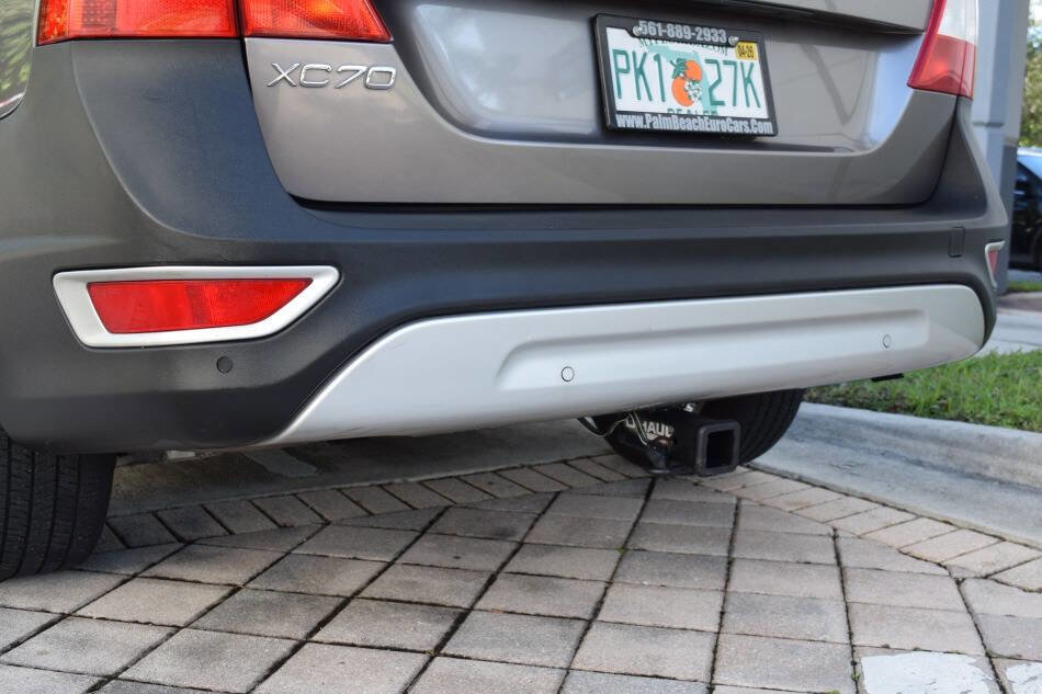 Used 2011 Volvo XC70 3.2 w/ Premium Pkg image 20