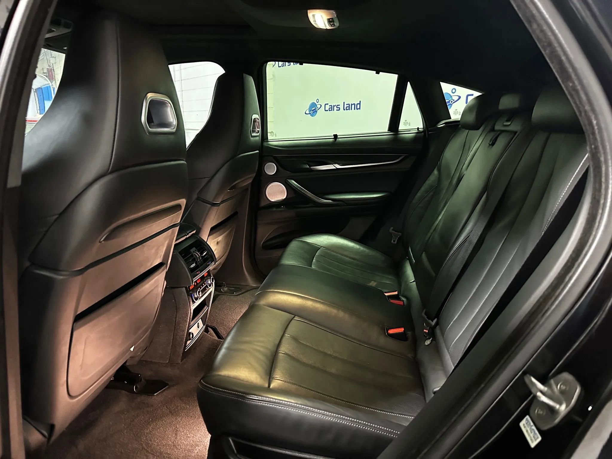 Used 2015 BMW X6 M Sport Utility 4D image 16