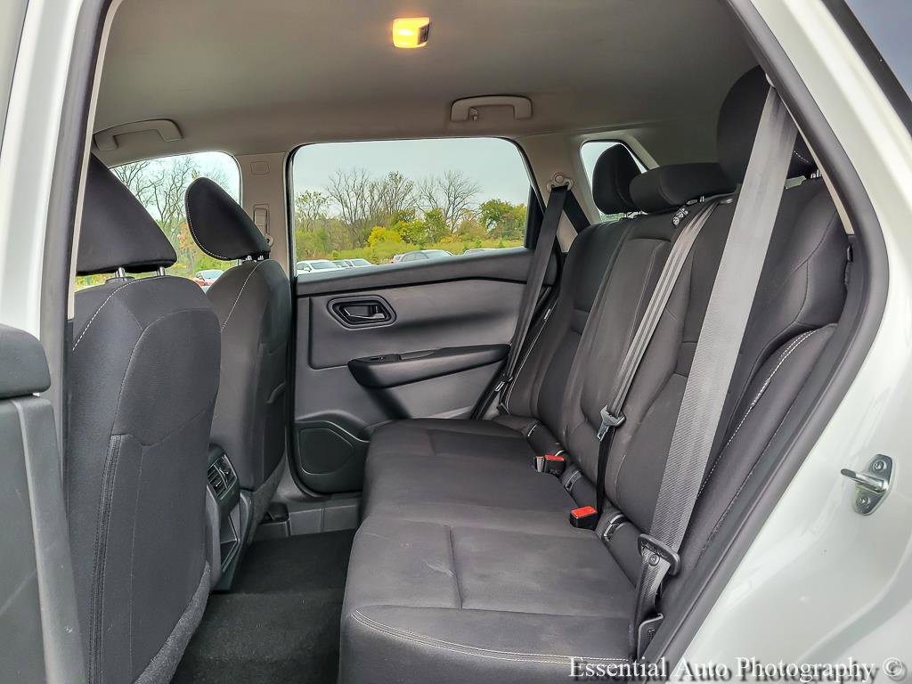 Used 2024 Nissan Rogue S FWD image 10