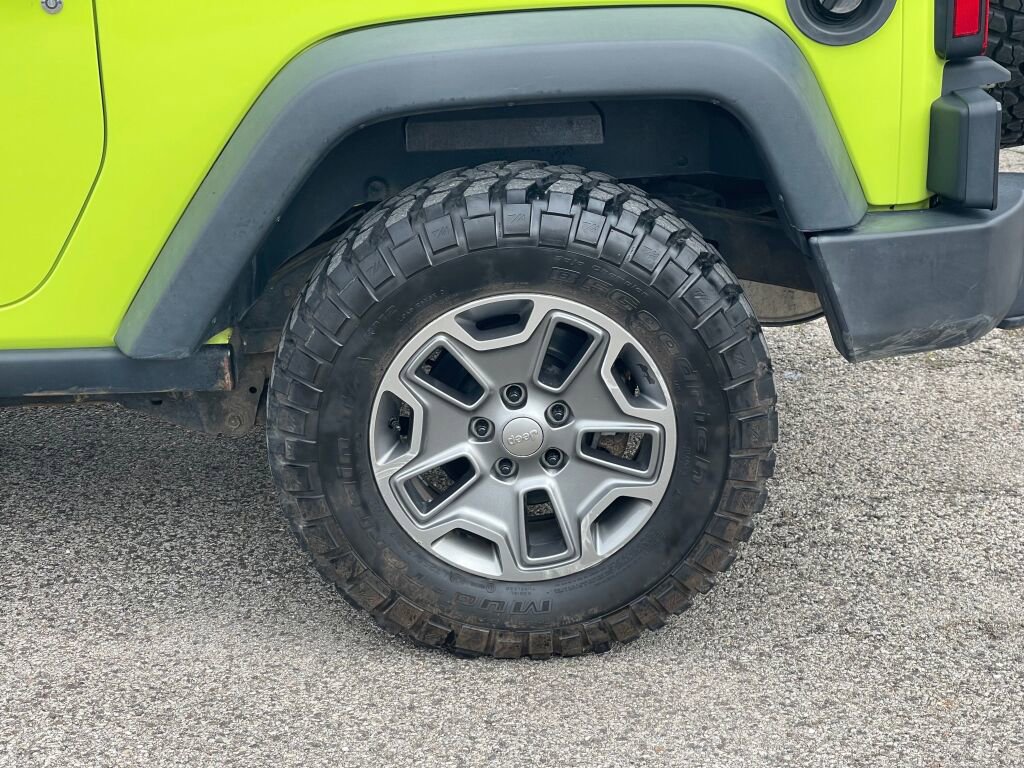 Used 2016 Jeep Wrangler Rubicon w/ Power Convenience Group image 22