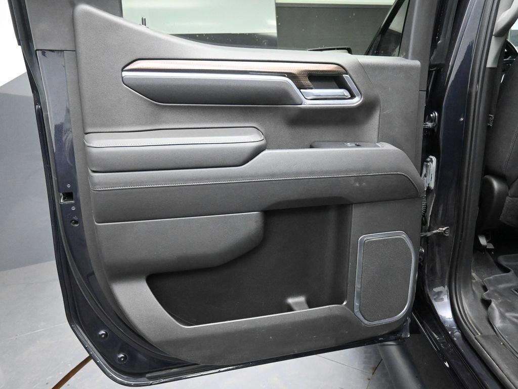 Used 2022 Chevrolet Silverado 1500 LT Trail Boss w/ Convenience Package II image 24